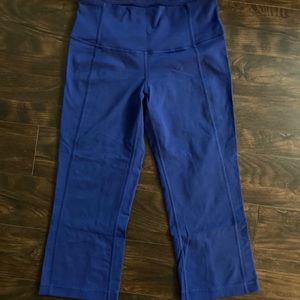 Lululemon Gather and Crow II crops